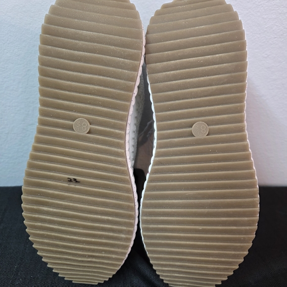 Universal Thread Cream Platform Sneakers NWT 8.5 - Picture 11 of 11
